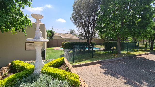  4 Antigo Falls Lingerette Avenue, Sunninghill Gardens,  Sandton 